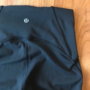 3/4 length lululemon capris